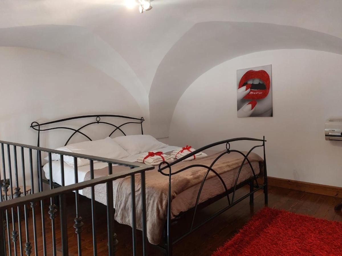 Suite Del Conservatorio Nel Centro Storico Лечче Экстерьер фото